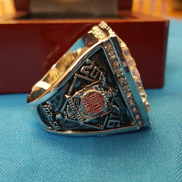 Chicago Cubs‎ Fan Ring 2016 Champ Ring - Picture 5 of 8
